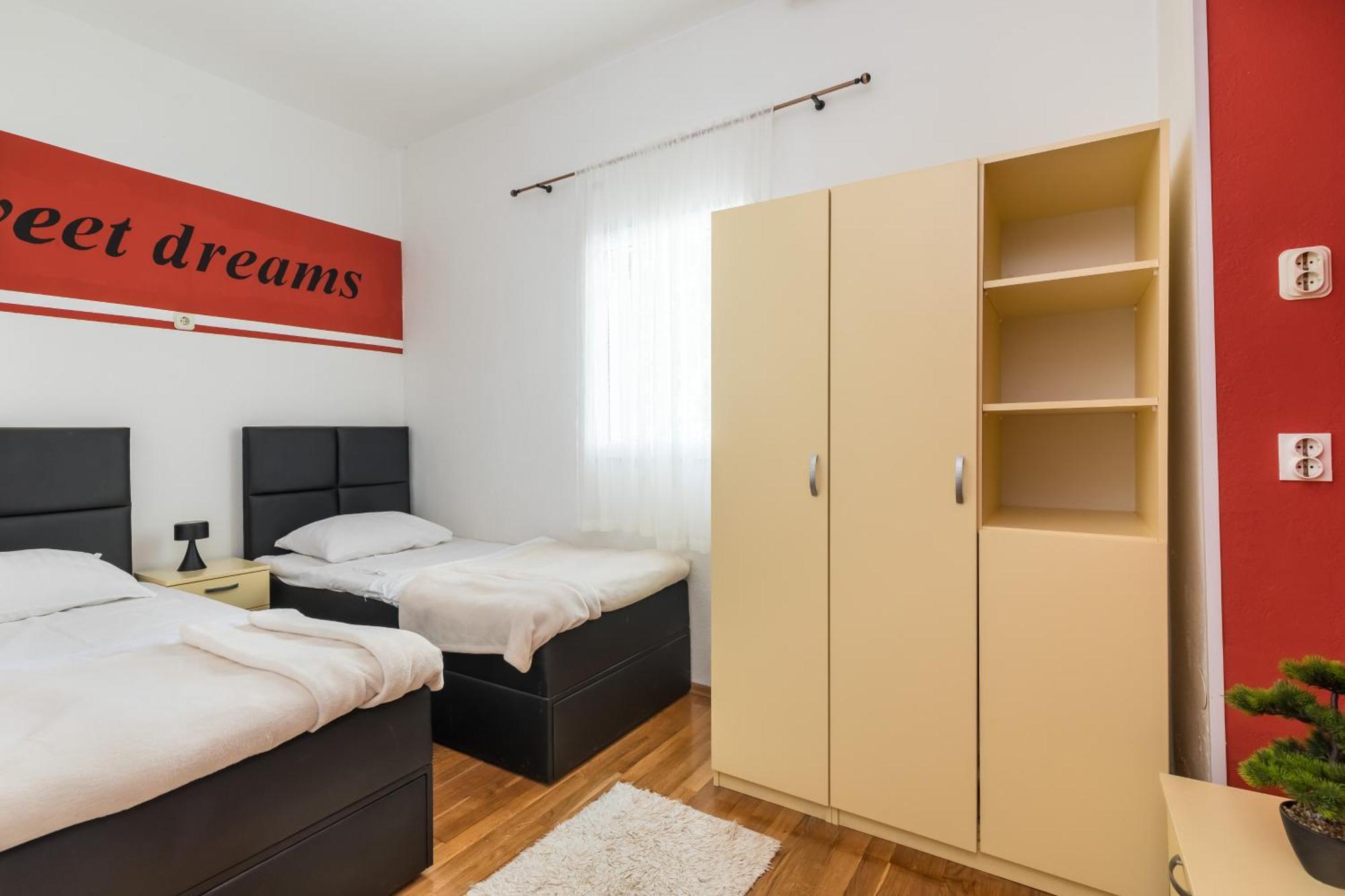 Sweet Dreams Apartment Sutivan Luaran gambar