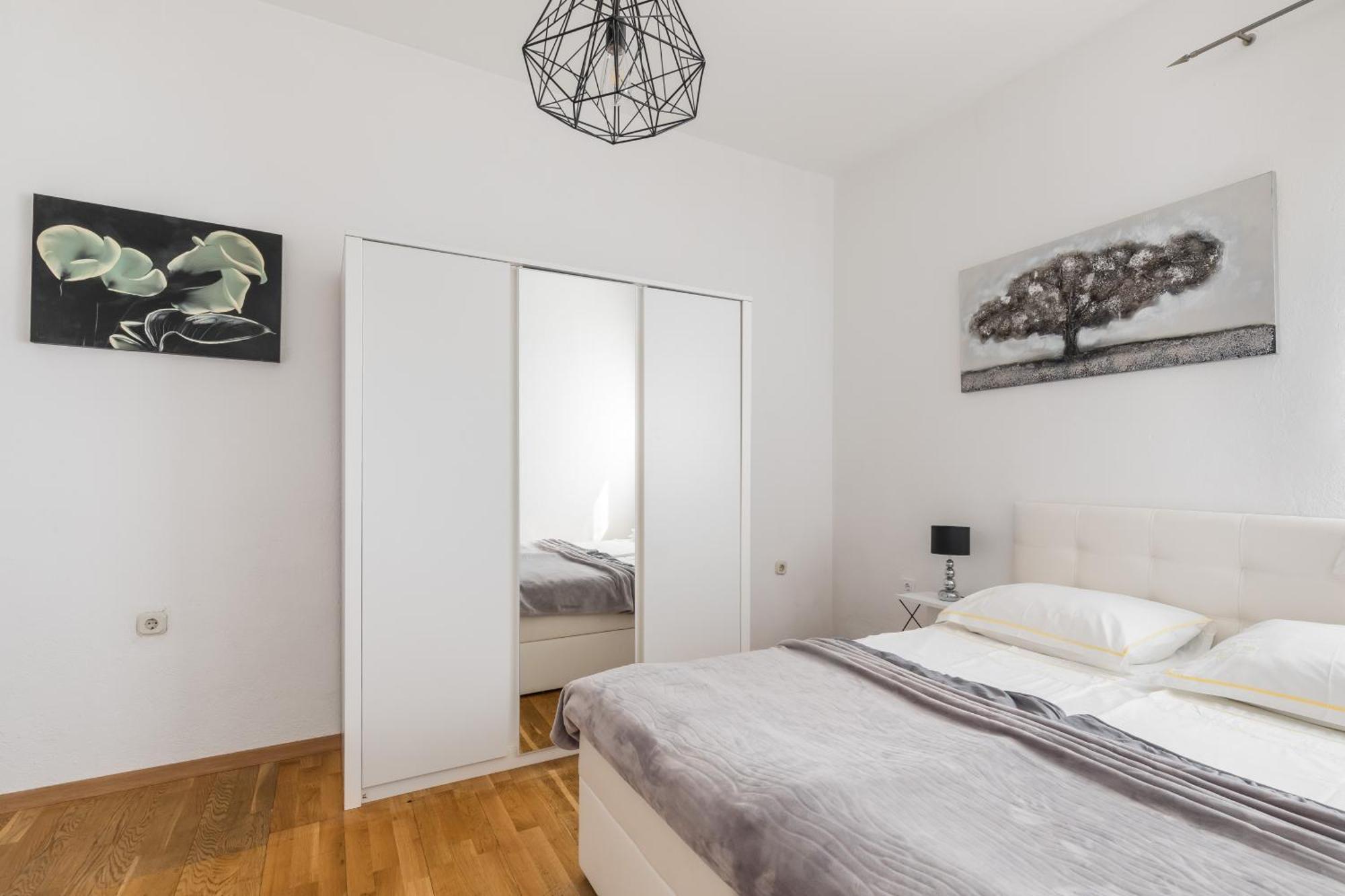 Sweet Dreams Apartment Sutivan Luaran gambar